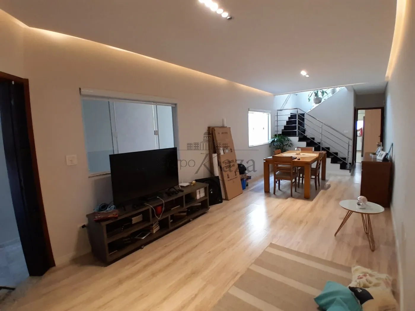 Foto 2 de Casa Sobrado em Jardim Del Rey, São José dos Campos - imagem 2 Foto 2 de Casa Sobrado em Jardim Del Rey, São José dos Campos - imagem 2