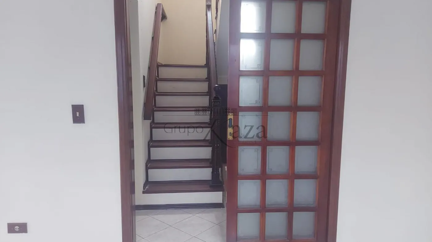 Foto 3 de Casa Sobrado em Parque Industrial, São José dos Campos - imagem 3 Foto 3 de Casa Sobrado em Parque Industrial, São José dos Campos - imagem 3