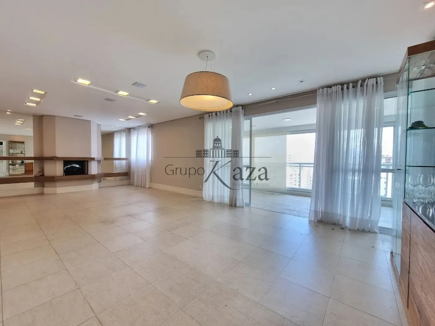 Foto 1 de Apartamento Padrão em Vila Adyana, São José dos Campos - imagem 1 Foto 1 de Apartamento Padrão em Vila Adyana, São José dos Campos - imagem 1