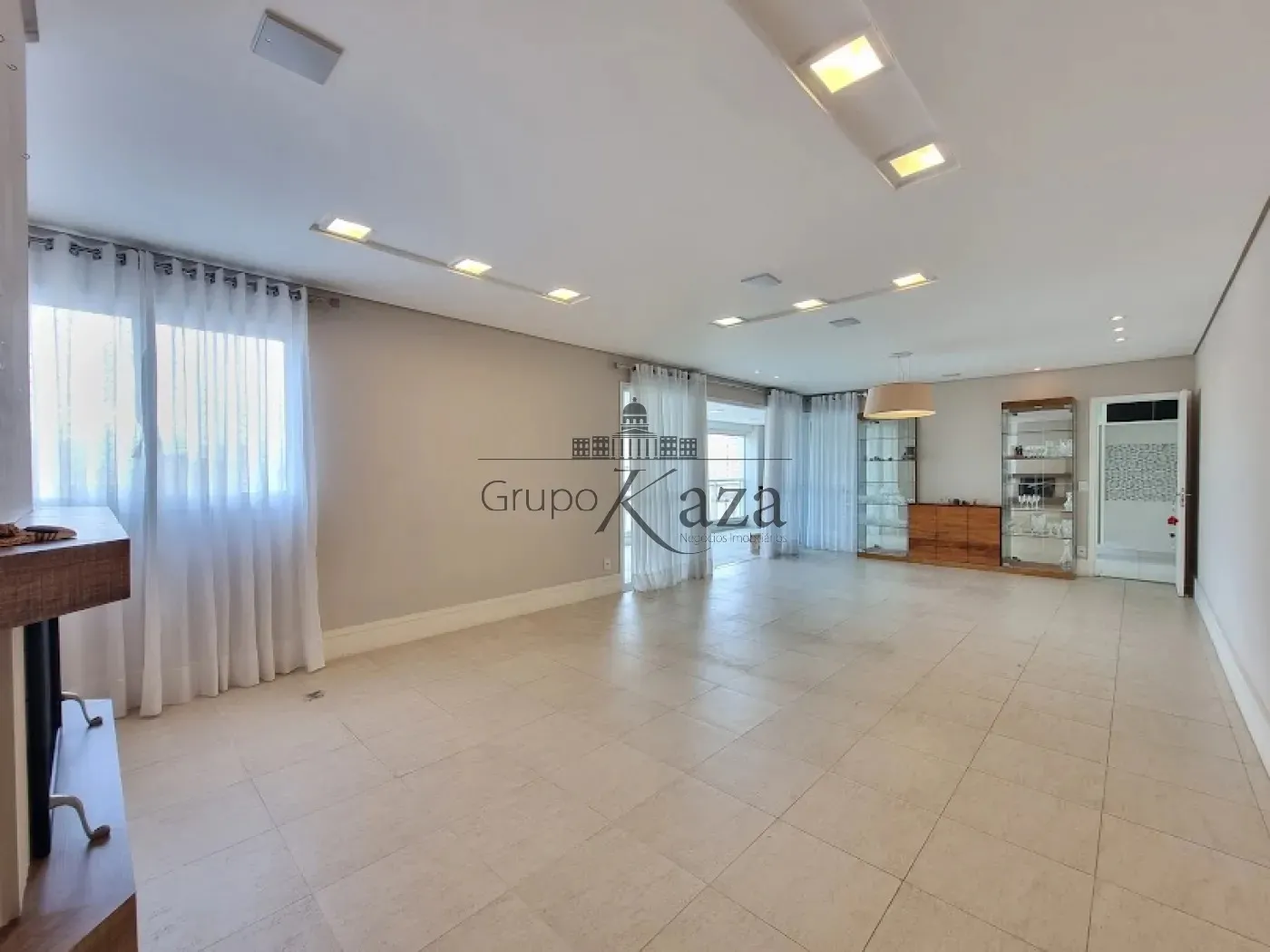 Foto 3 de Apartamento Padrão em Vila Adyana, São José dos Campos - imagem 3 Foto 3 de Apartamento Padrão em Vila Adyana, São José dos Campos - imagem 3