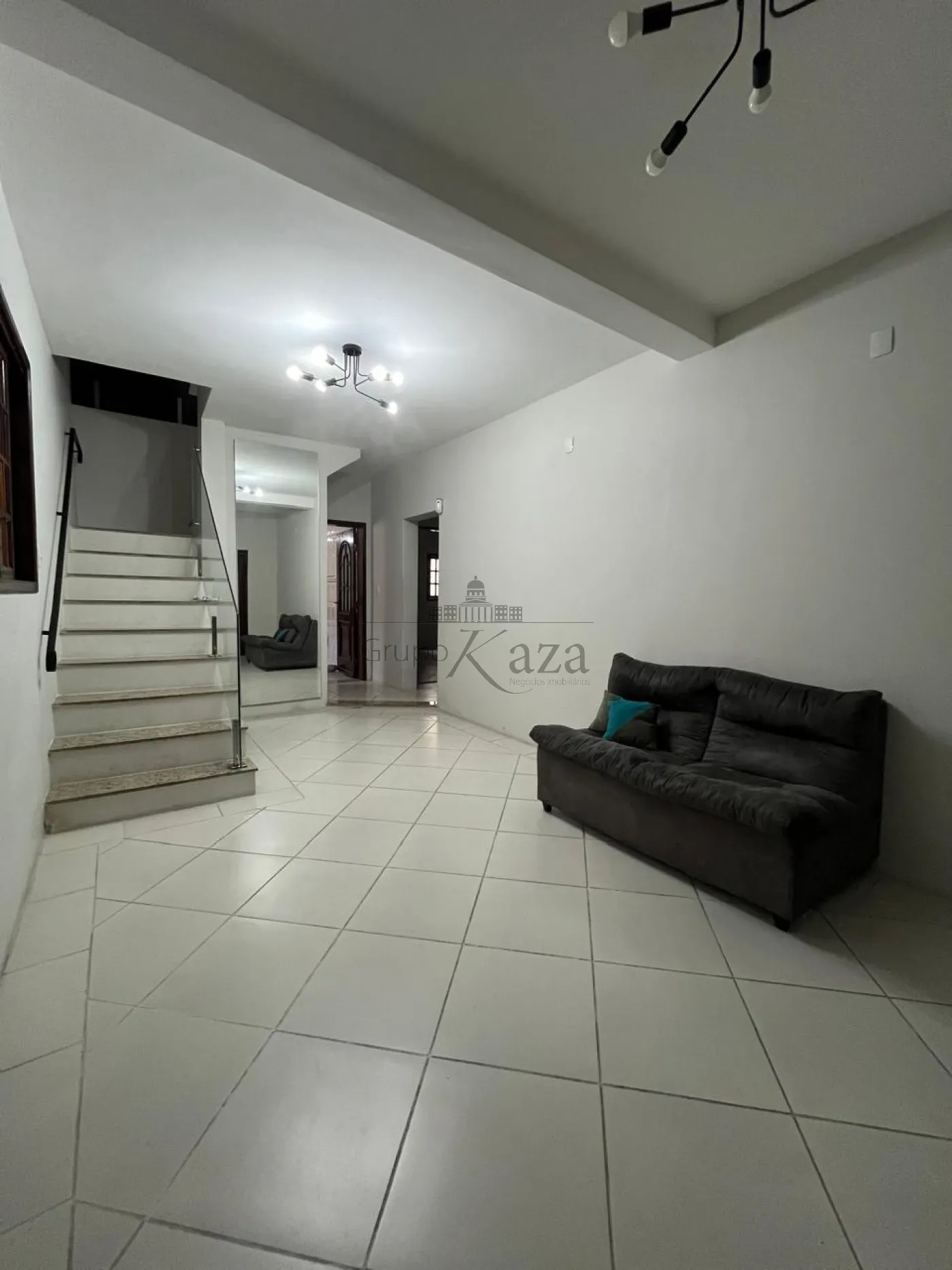 Foto 2 de Casa Sobrado em Jardim das Indústrias, São José dos Campos - imagem 2 Foto 2 de Casa Sobrado em Jardim das Indústrias, São José dos Campos - imagem 2