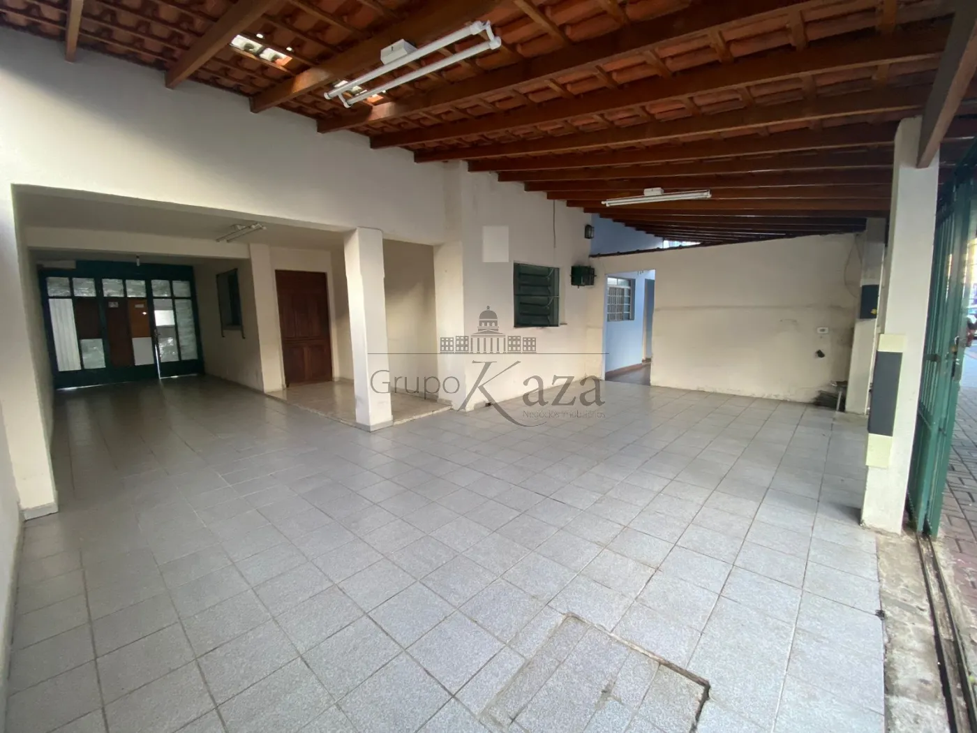 Foto 1 de Casa Comercial Residencial em Centro, São José dos Campos - imagem 1 Foto 1 de Casa Comercial Residencial em Centro, São José dos Campos - imagem 1