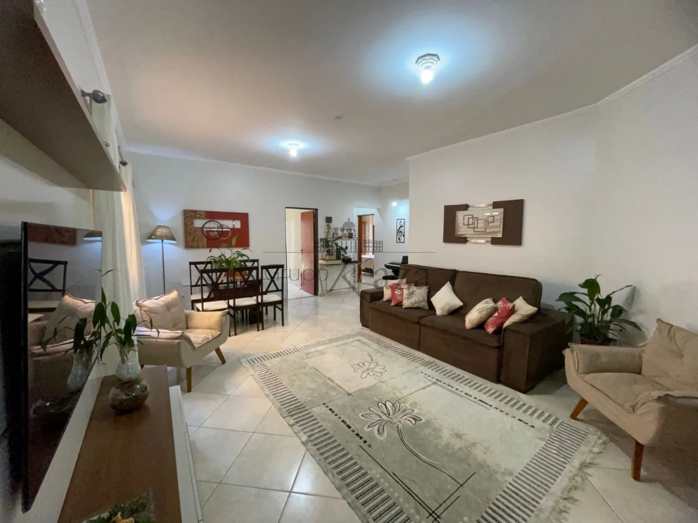 Foto 1 de Casa Térrea em Jardim Siesta, Jacareí - imagem 1 Foto 1 de Casa Térrea em Jardim Siesta, Jacareí - imagem 1