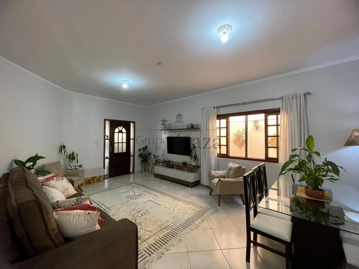 Foto 2 de Casa Térrea em Jardim Siesta, Jacareí - imagem 2 Foto 2 de Casa Térrea em Jardim Siesta, Jacareí - imagem 2