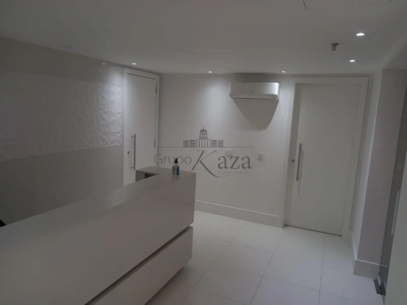 São Paulo comercial Venda R$2.100.000,00 Condominio R$9.318,00  6 Vagas Area construida 211.00m2 - foto 2