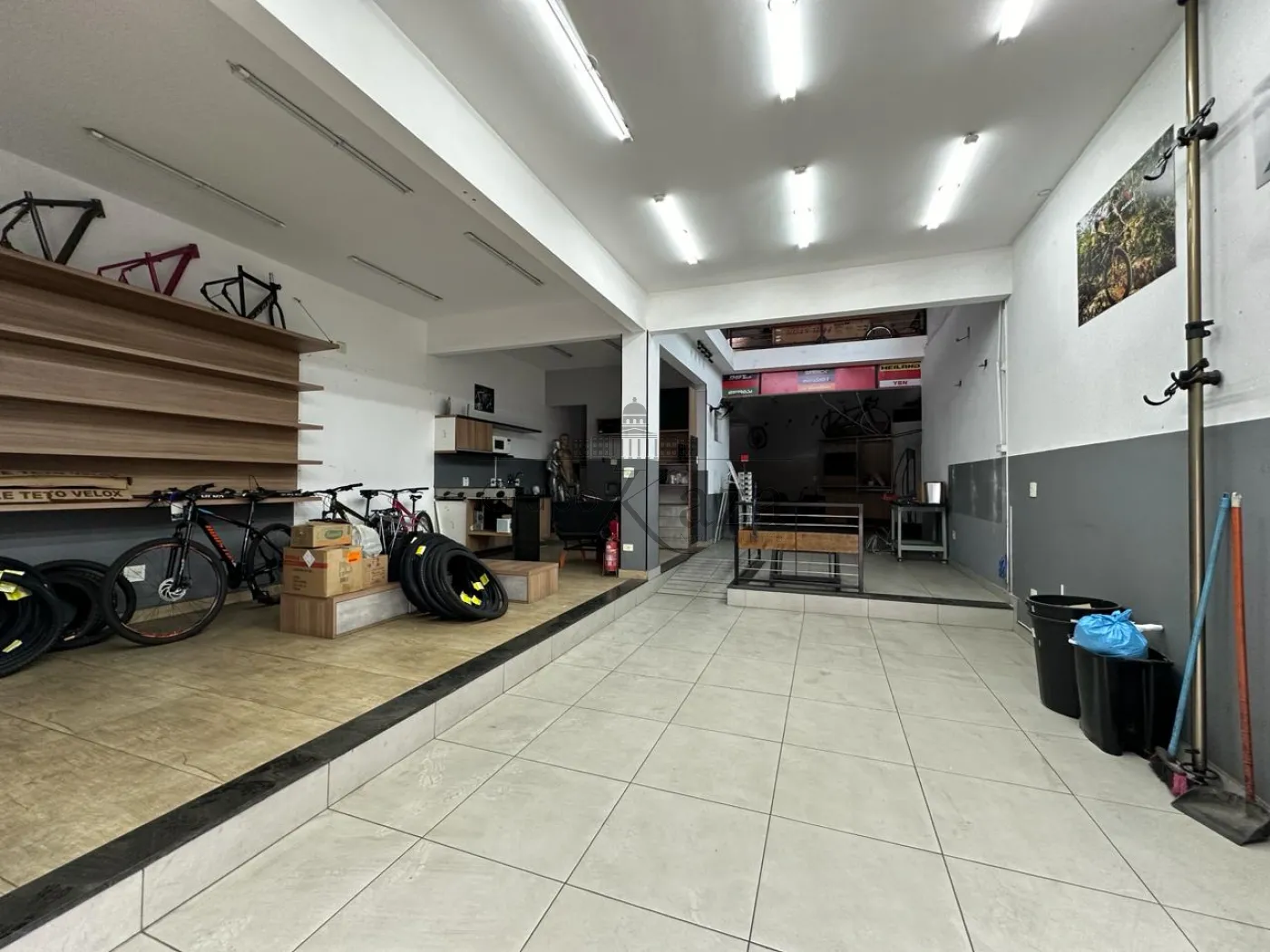 Foto 1 de Comercial Ponto Comercial em São João, Jacareí - imagem 1 Foto 1 de Comercial Ponto Comercial em São João, Jacareí - imagem 1