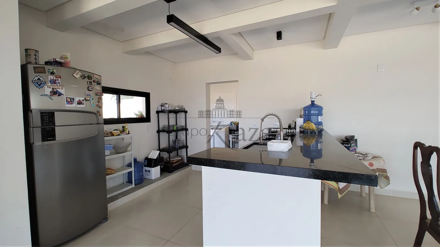 Foto 3 de Casa Condomínio em Condomínio Colinas do Parahyba, São José dos Campos - imagem 3 Foto 3 de Casa Condomínio em Condomínio Colinas do Parahyba, São José dos Campos - imagem 3