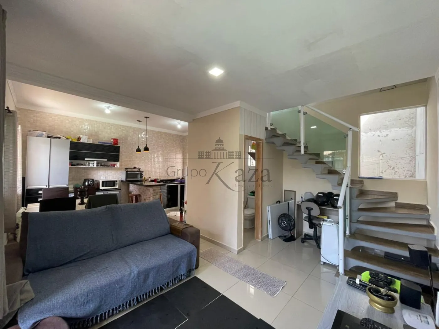 Foto 1 de Casa Sobrado em Residencial Santa Paula, Jacareí - imagem 1 Foto 1 de Casa Sobrado em Residencial Santa Paula, Jacareí - imagem 1