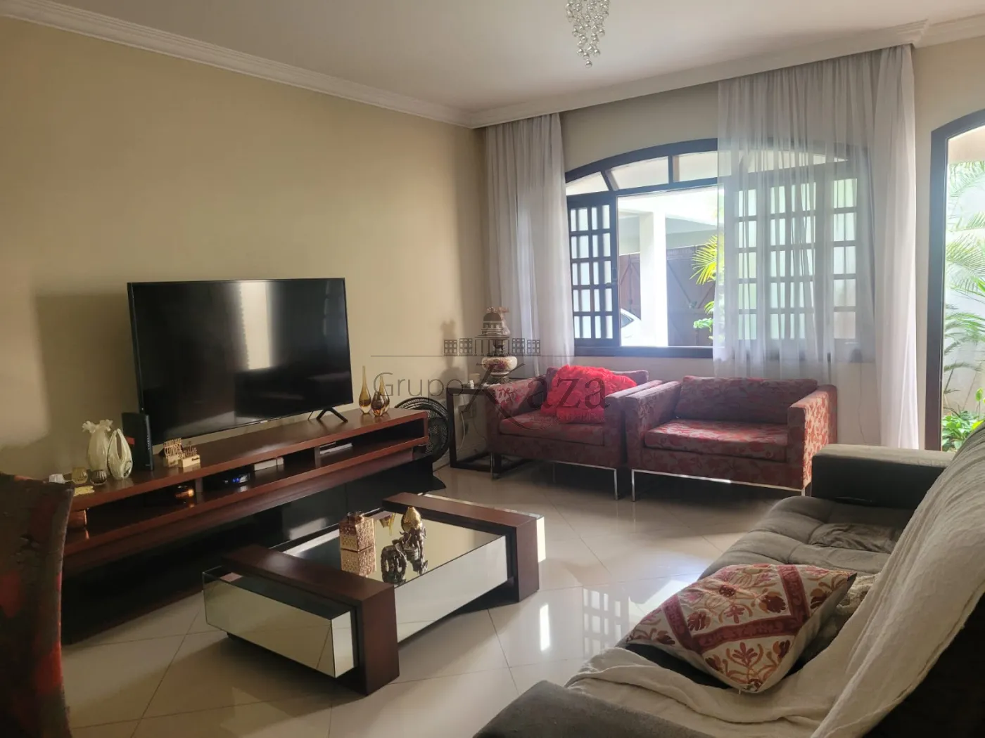 Foto 1 de Casa Sobrado em Jardim Augusta, São José dos Campos - imagem 1 Foto 1 de Casa Sobrado em Jardim Augusta, São José dos Campos - imagem 1