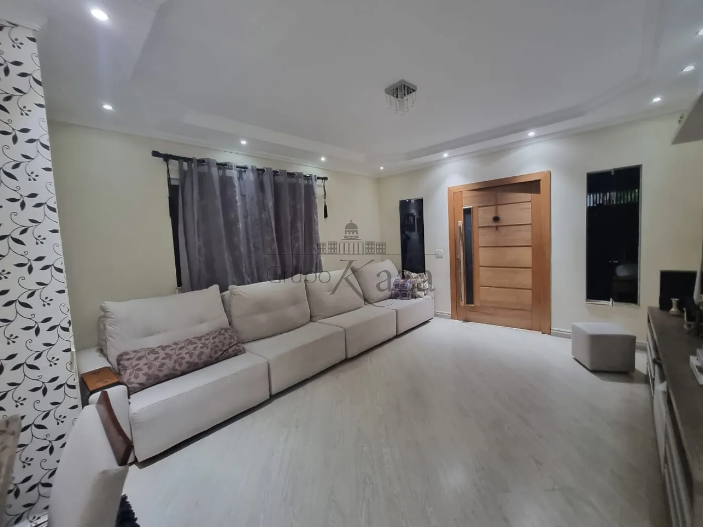 Foto 1 de Casa Sobrado em Jardim Nova Florida, São José dos Campos - imagem 1 Foto 1 de Casa Sobrado em Jardim Nova Florida, São José dos Campos - imagem 1
