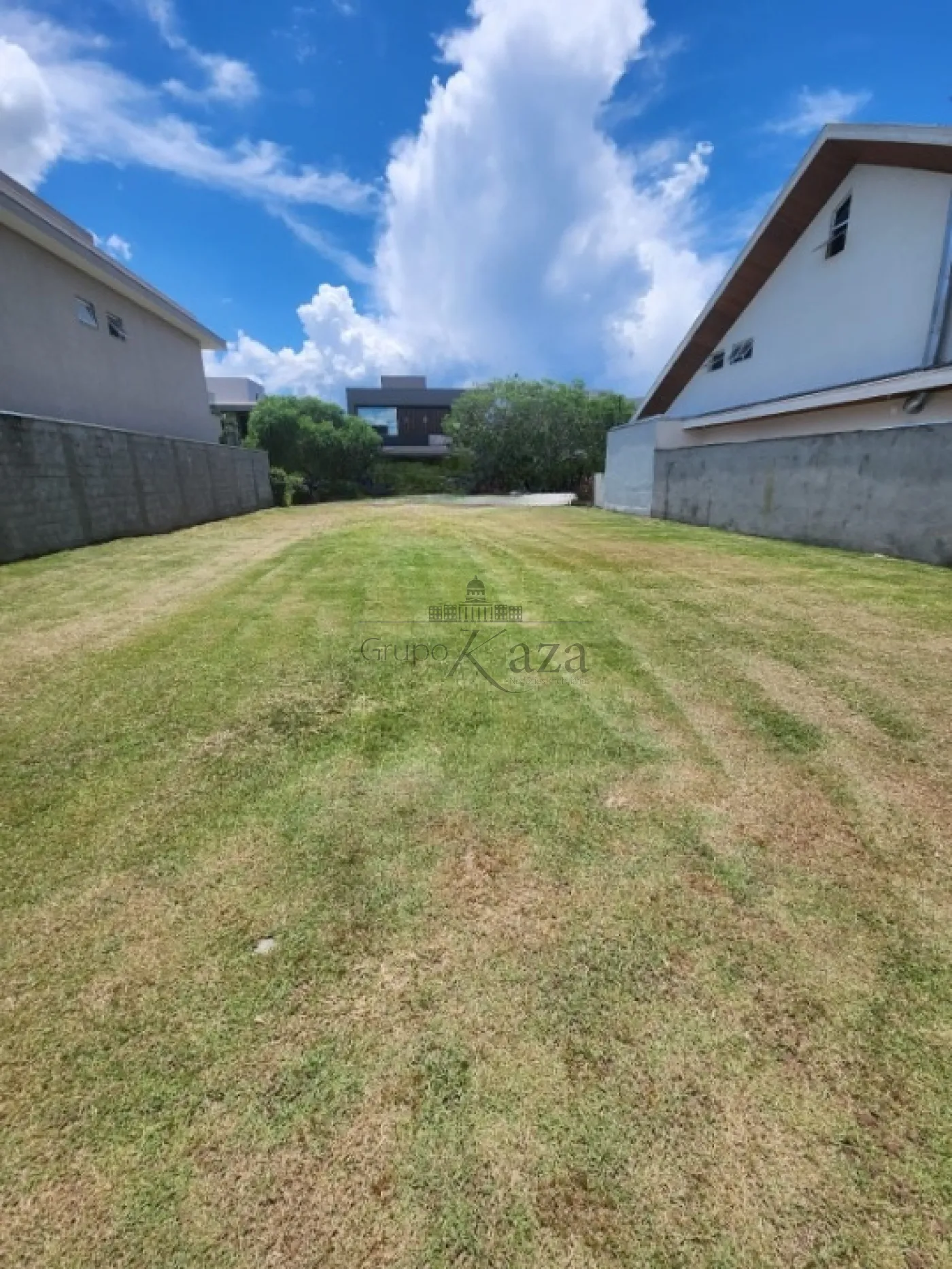 Foto 2 de Terreno Condomínio em Jardim do Golfe, São José dos Campos - imagem 2 Foto 2 de Terreno Condomínio em Jardim do Golfe, São José dos Campos - imagem 2