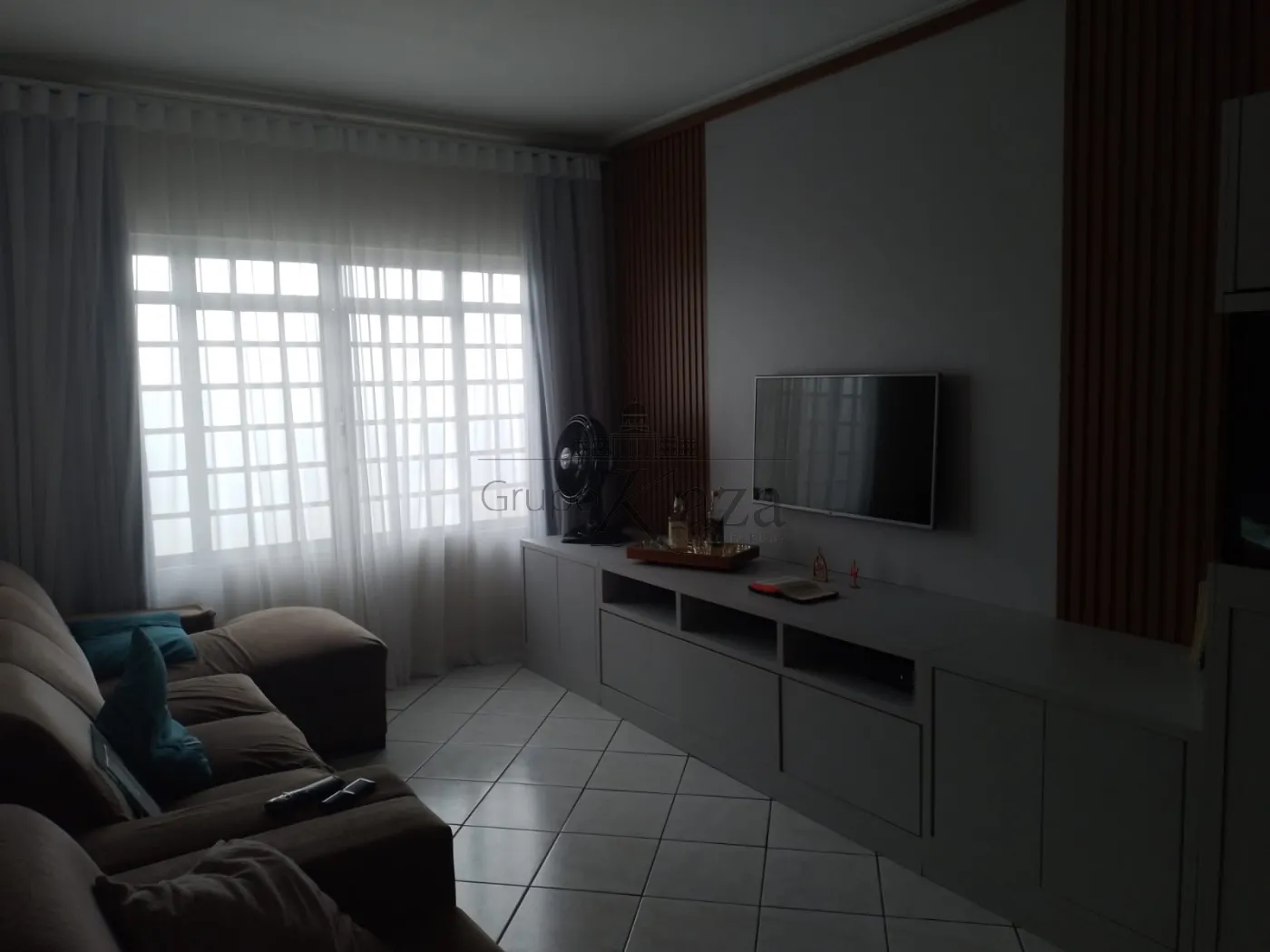 Foto 2 de Casa Sobrado em Parque Santo Antônio, Jacareí - imagem 2 Foto 2 de Casa Sobrado em Parque Santo Antônio, Jacareí - imagem 2