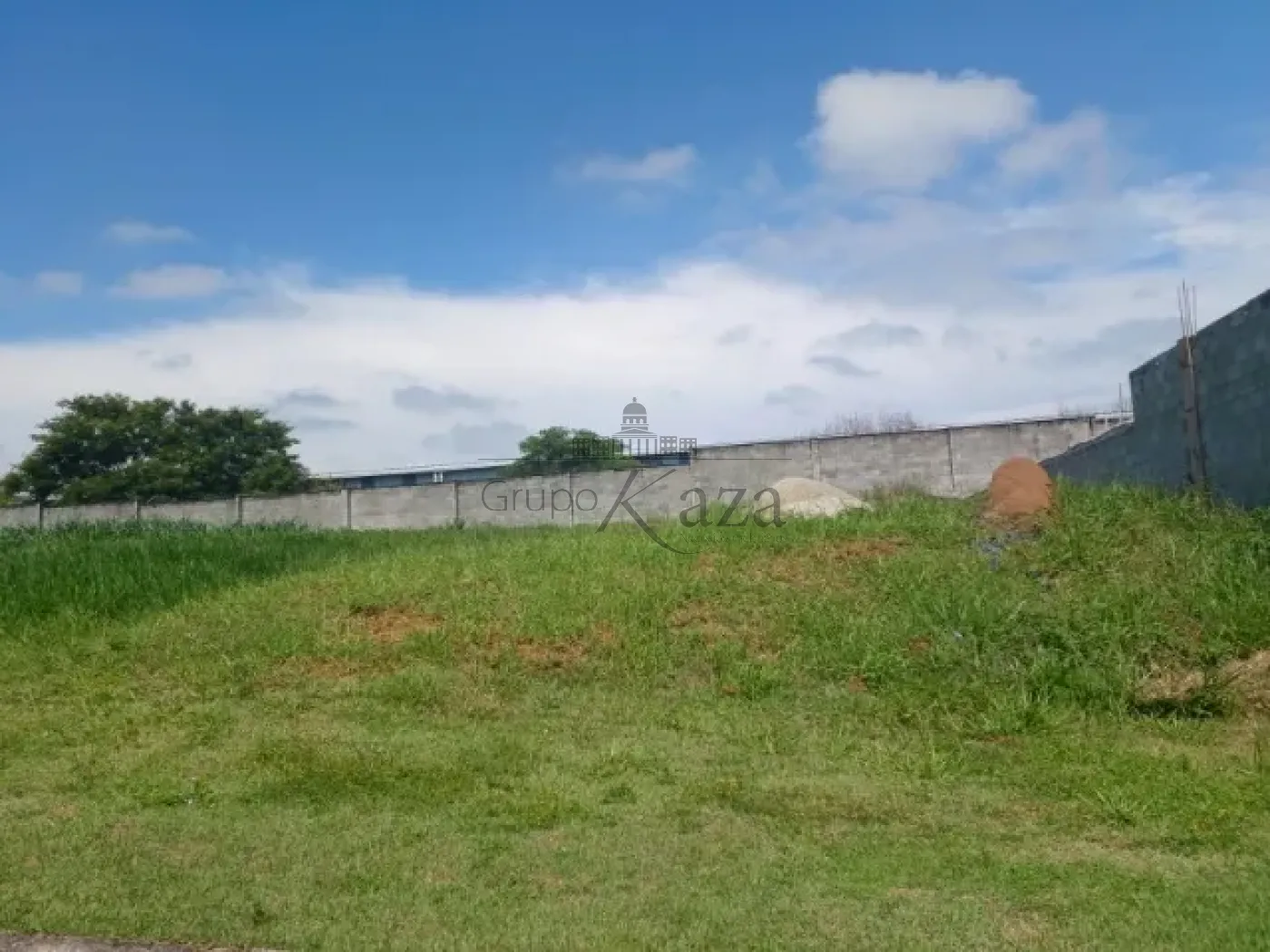 Foto 1 de Terreno Condomínio em Vila Galvão, Caçapava - imagem 1 Foto 1 de Terreno Condomínio em Vila Galvão, Caçapava - imagem 1