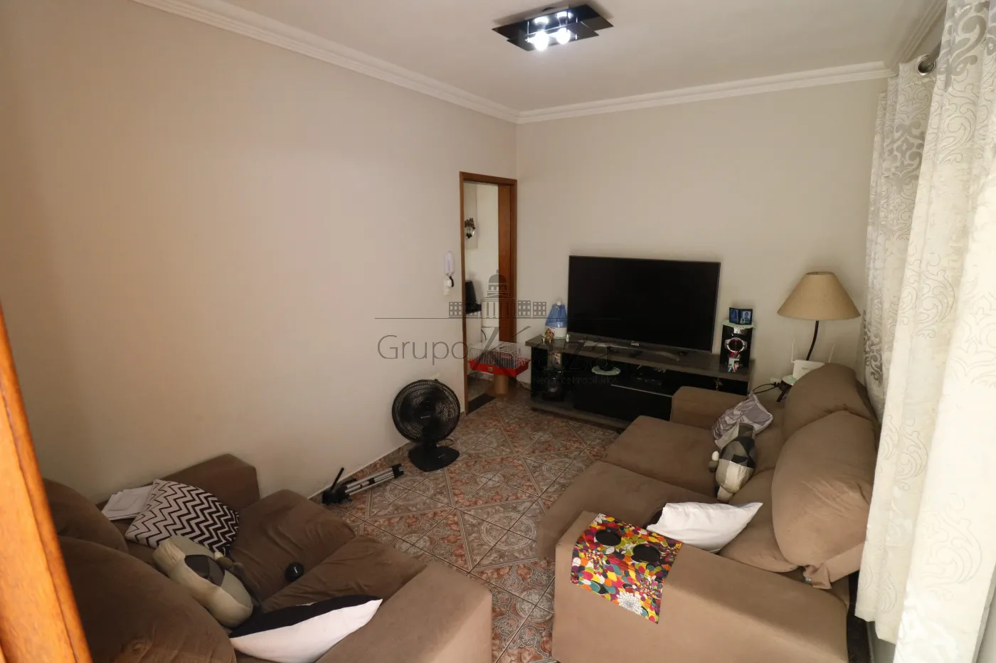 Foto 2 de Casa Sobrado em Jardim Santa Marina, Jacareí - imagem 2 Foto 2 de Casa Sobrado em Jardim Santa Marina, Jacareí - imagem 2