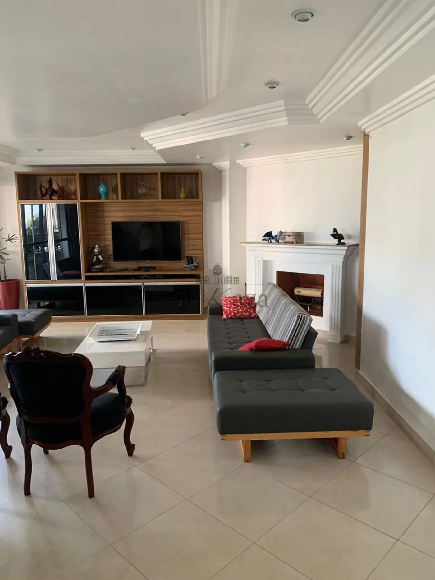 Foto 2 de Apartamento Padrão em Vila Adyana, São José dos Campos - imagem 2 Foto 2 de Apartamento Padrão em Vila Adyana, São José dos Campos - imagem 2