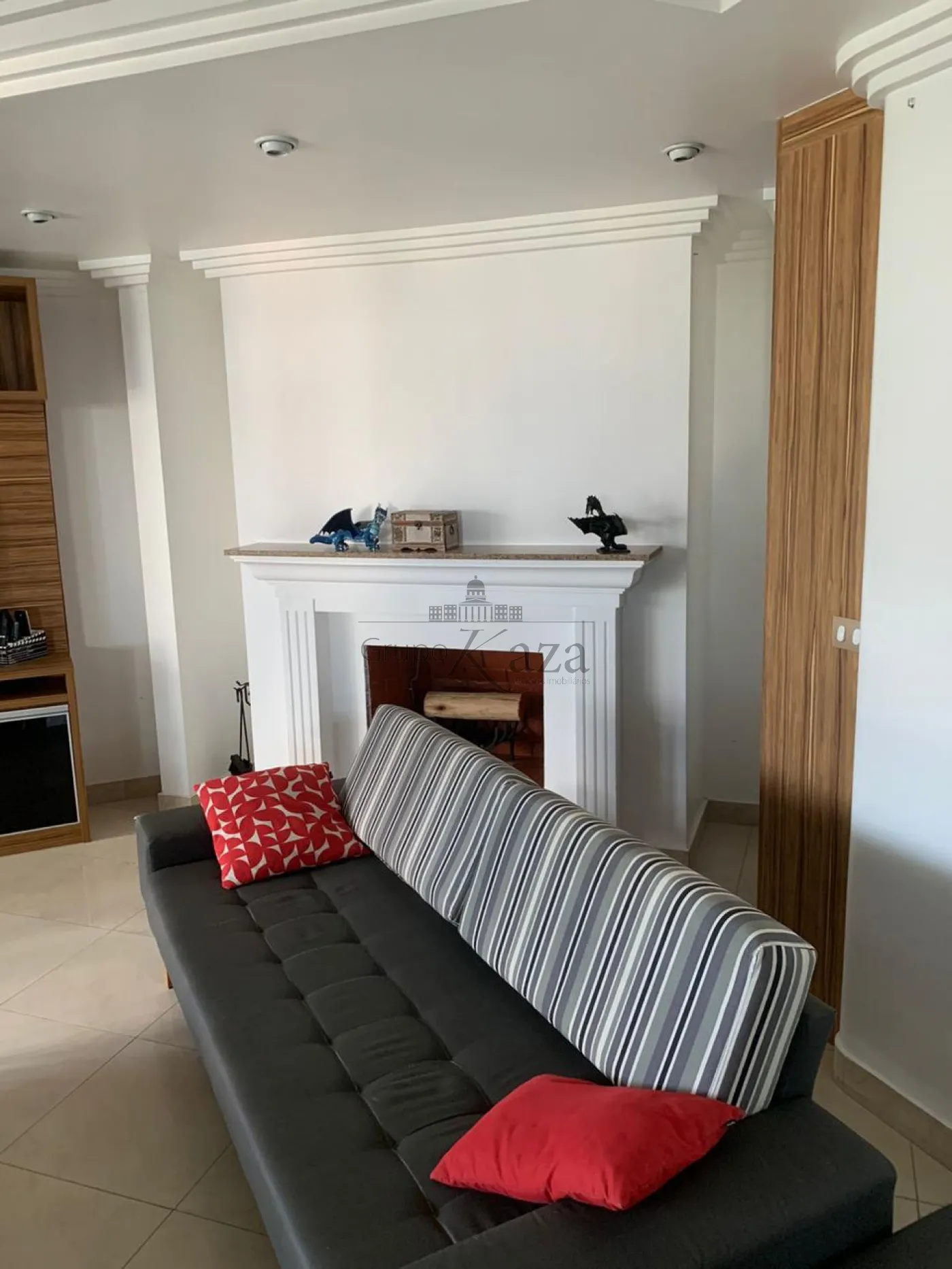 Foto 3 de Apartamento Padrão em Vila Adyana, São José dos Campos - imagem 3 Foto 3 de Apartamento Padrão em Vila Adyana, São José dos Campos - imagem 3