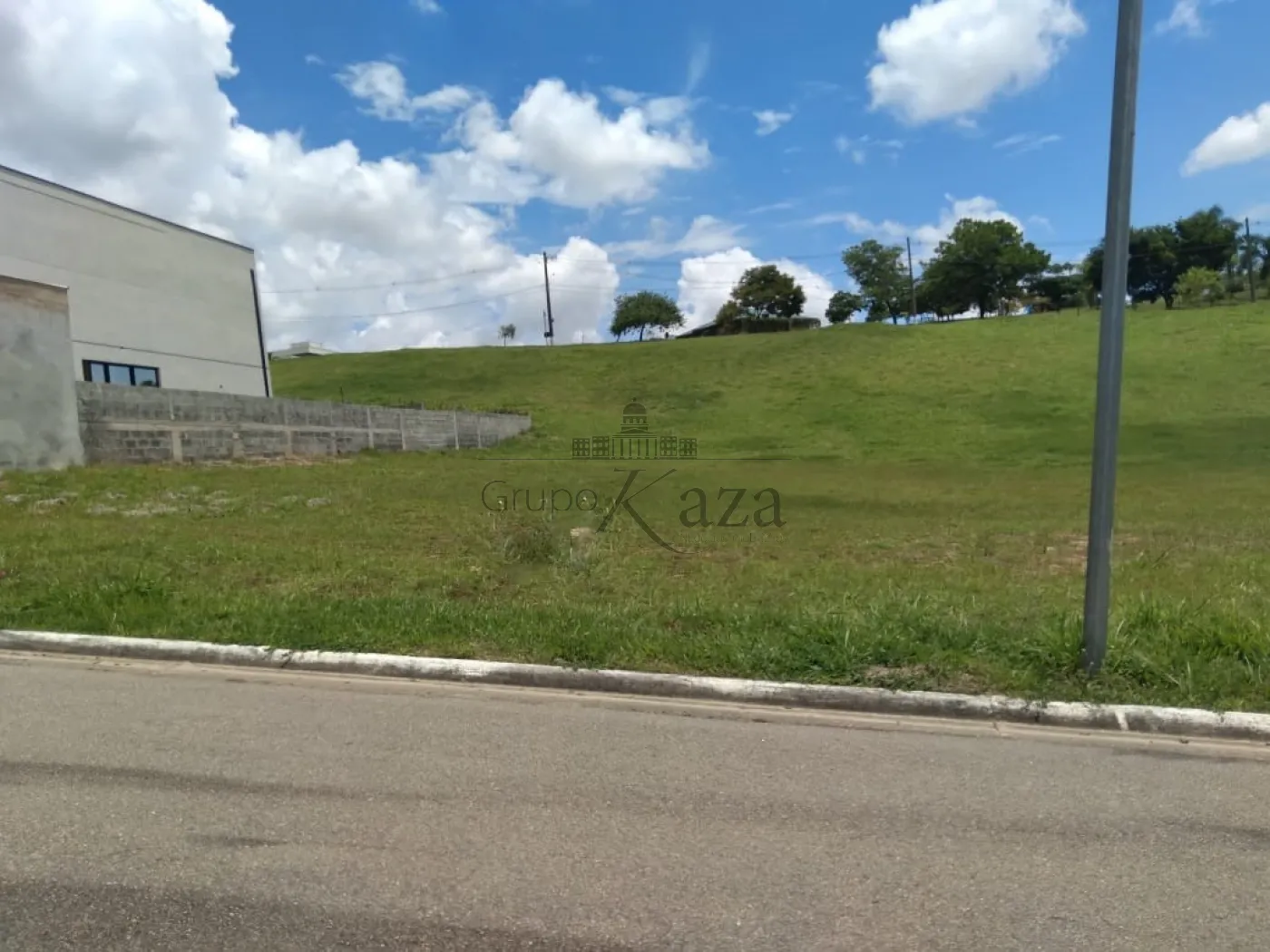 Foto 1 de Terreno Condomínio em Torrão de Ouro II, São José dos Campos - imagem 1 Foto 1 de Terreno Condomínio em Torrão de Ouro II, São José dos Campos - imagem 1