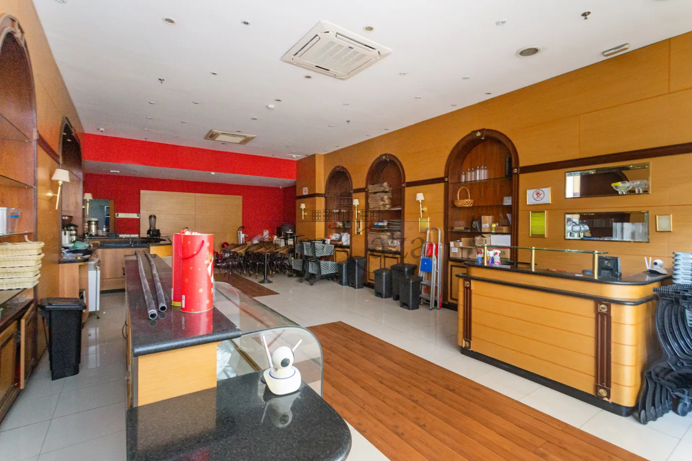 Foto 1 de Comercial Loja em condomínio comercial em Alphaville Conde II, Barueri - imagem 1 Foto 1 de Comercial Loja em condomínio comercial em Alphaville Conde II, Barueri - imagem 1