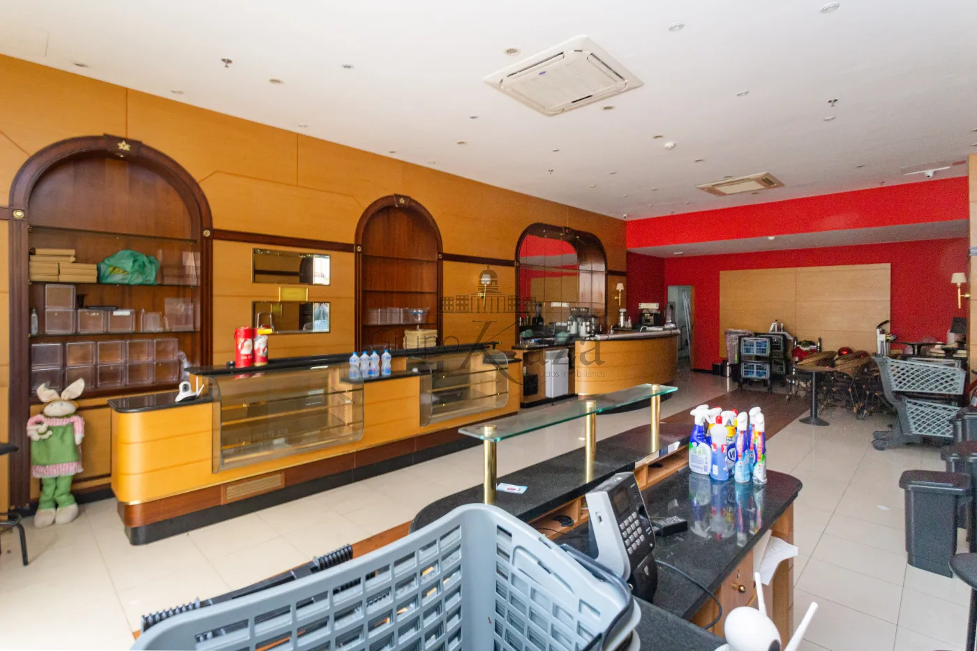 Foto 2 de Comercial Loja em condomínio comercial em Alphaville Conde II, Barueri - imagem 2 Foto 2 de Comercial Loja em condomínio comercial em Alphaville Conde II, Barueri - imagem 2