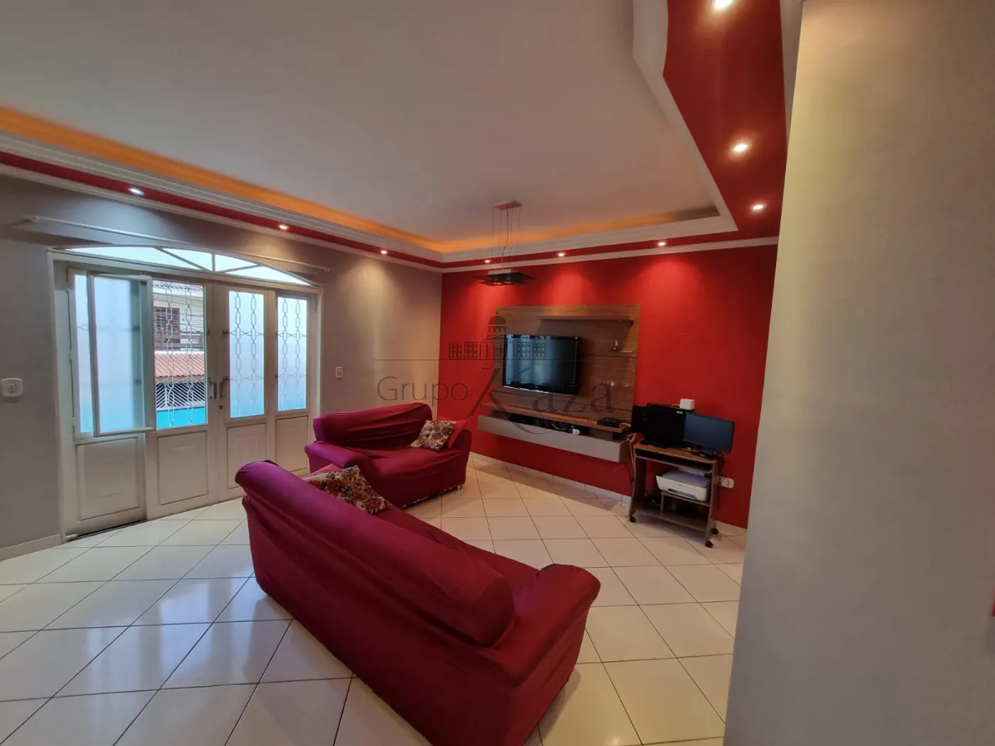 Foto 1 de Casa Sobrado em Jardim Oriente, São José dos Campos - imagem 1 Foto 1 de Casa Sobrado em Jardim Oriente, São José dos Campos - imagem 1