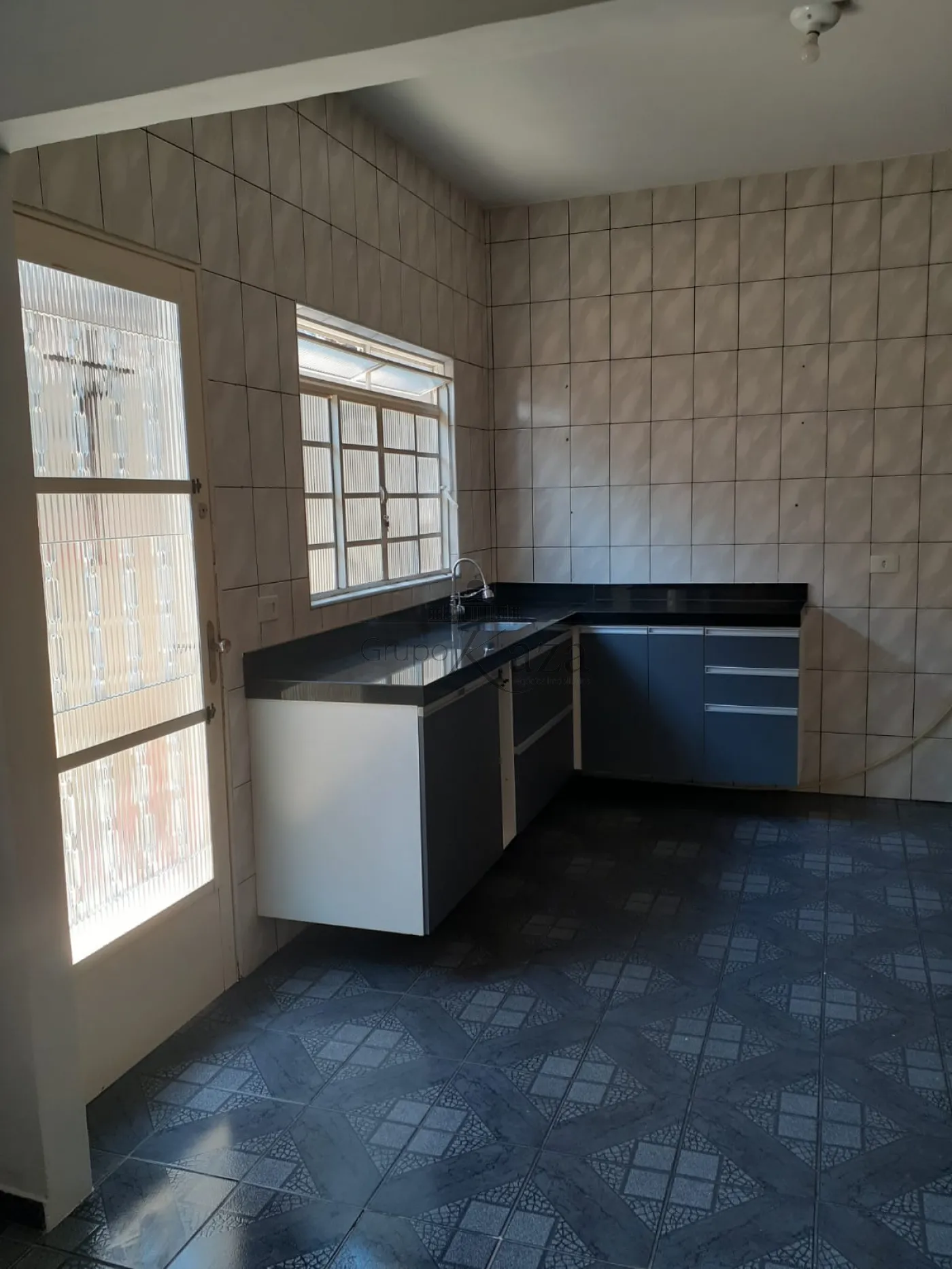 Foto 2 de Casa Geminada em Jardim Santa Inês II, São José dos Campos - imagem 2 Foto 2 de Casa Geminada em Jardim Santa Inês II, São José dos Campos - imagem 2