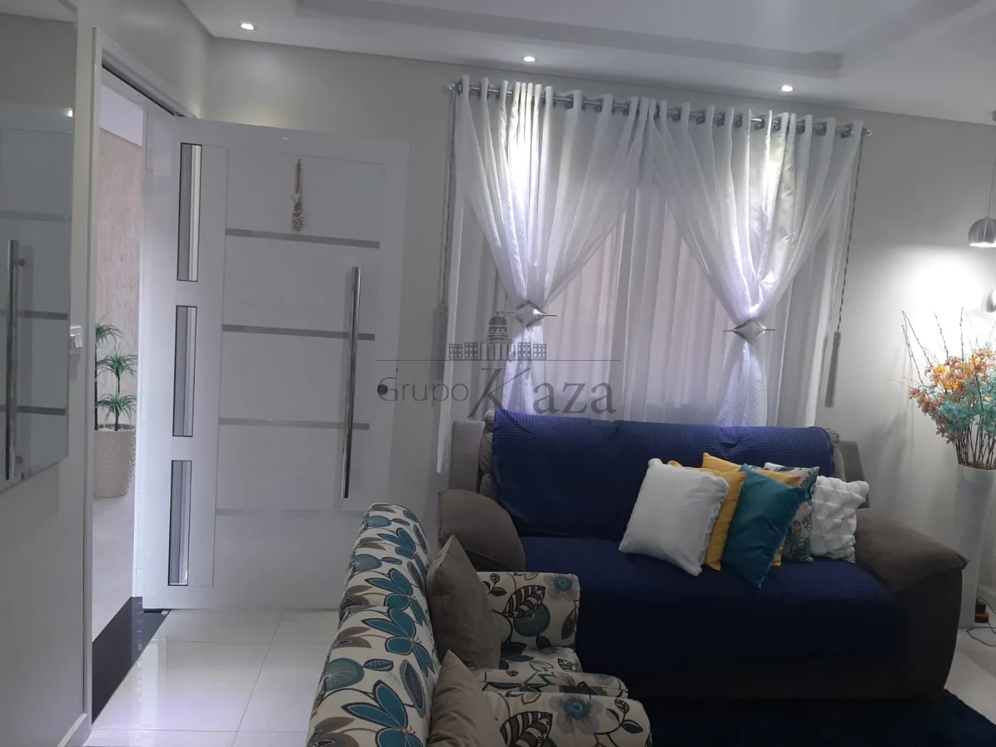 Foto 1 de Casa Sobrado em Jardim Santa Marina, Jacareí - imagem 1 Foto 1 de Casa Sobrado em Jardim Santa Marina, Jacareí - imagem 1