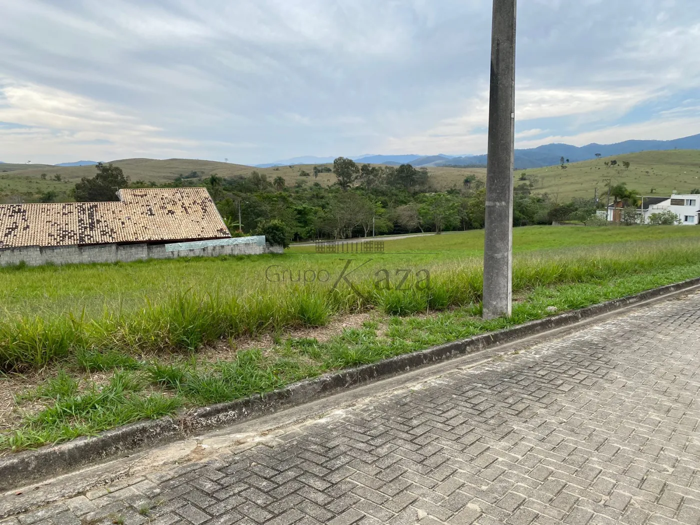 Foto 3 de Terreno Padrão em Condomínio Colinas do Parahyba, São José dos Campos - imagem 3 Foto 3 de Terreno Padrão em Condomínio Colinas do Parahyba, São José dos Campos - imagem 3