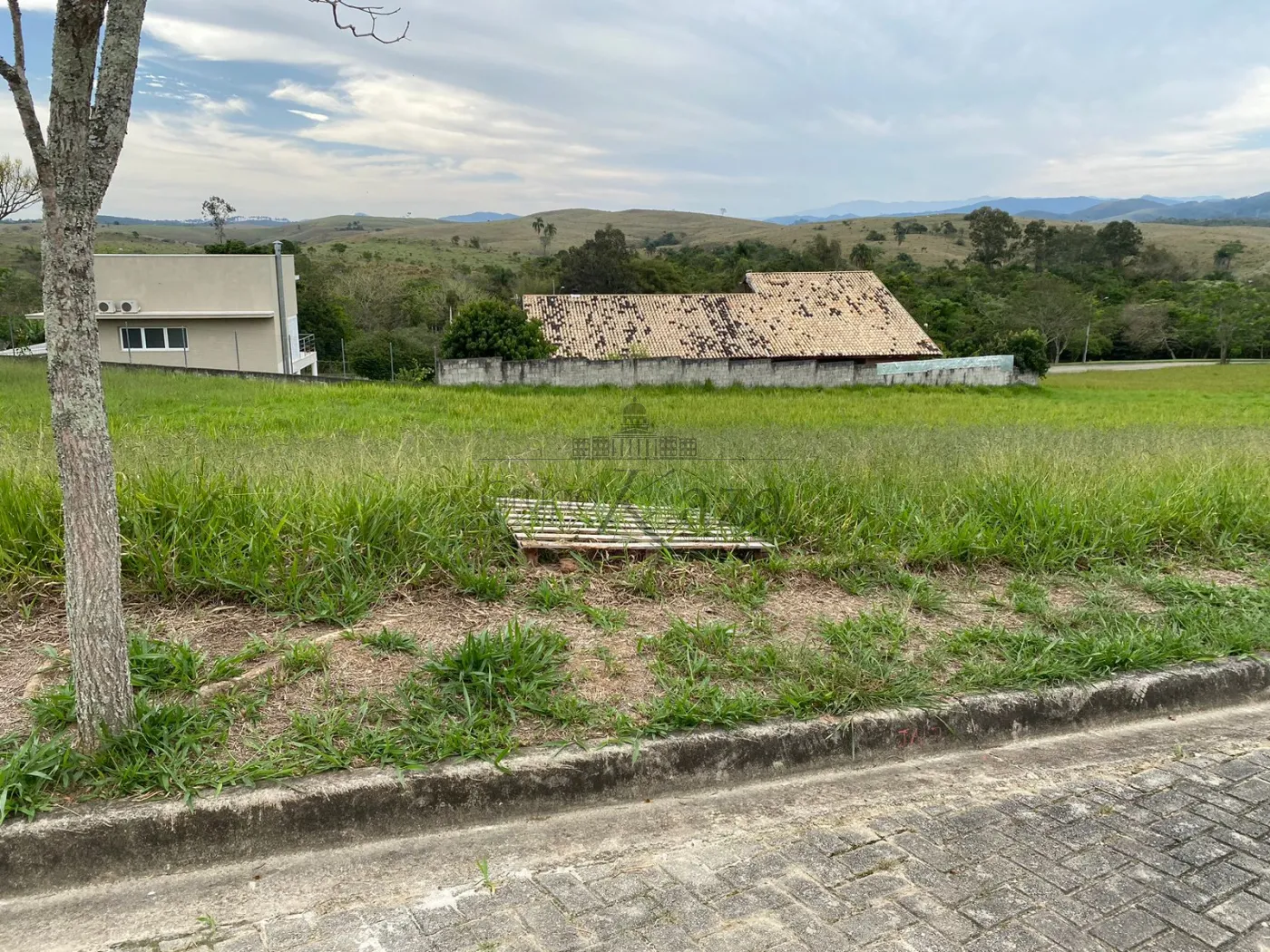 Foto 2 de Terreno Padrão em Condomínio Colinas do Parahyba, São José dos Campos - imagem 2 Foto 2 de Terreno Padrão em Condomínio Colinas do Parahyba, São José dos Campos - imagem 2