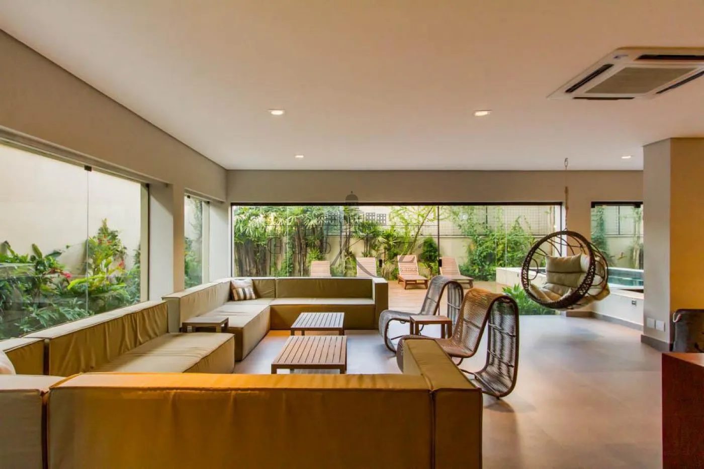 Foto 1 de Casa Padrão em Cidade Jardim, São Paulo - imagem 1 Foto 1 de Casa Padrão em Cidade Jardim, São Paulo - imagem 1