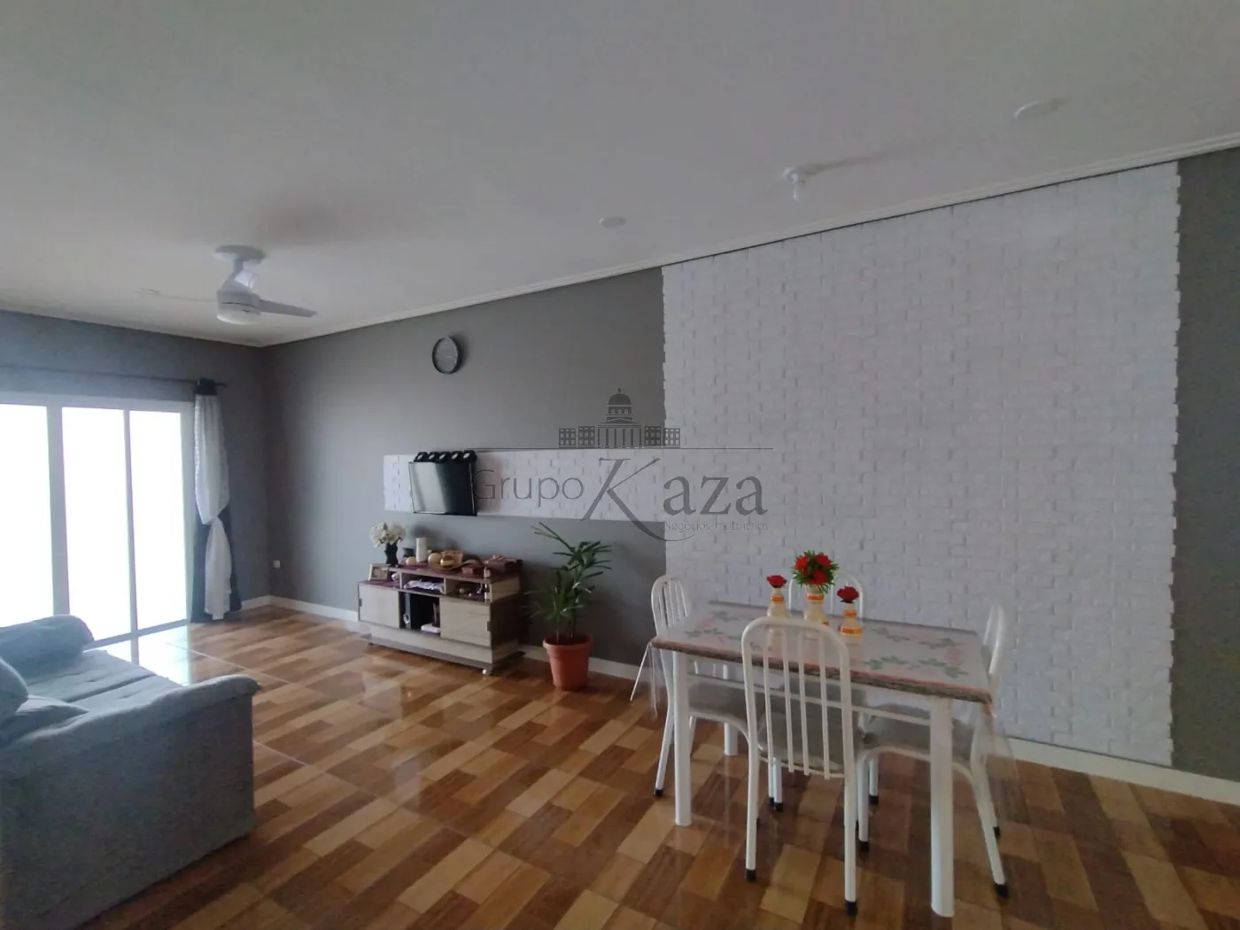 Foto 1 de Casa Sobrado em Parque Imperial, Jacareí - imagem 1 Foto 1 de Casa Sobrado em Parque Imperial, Jacareí - imagem 1