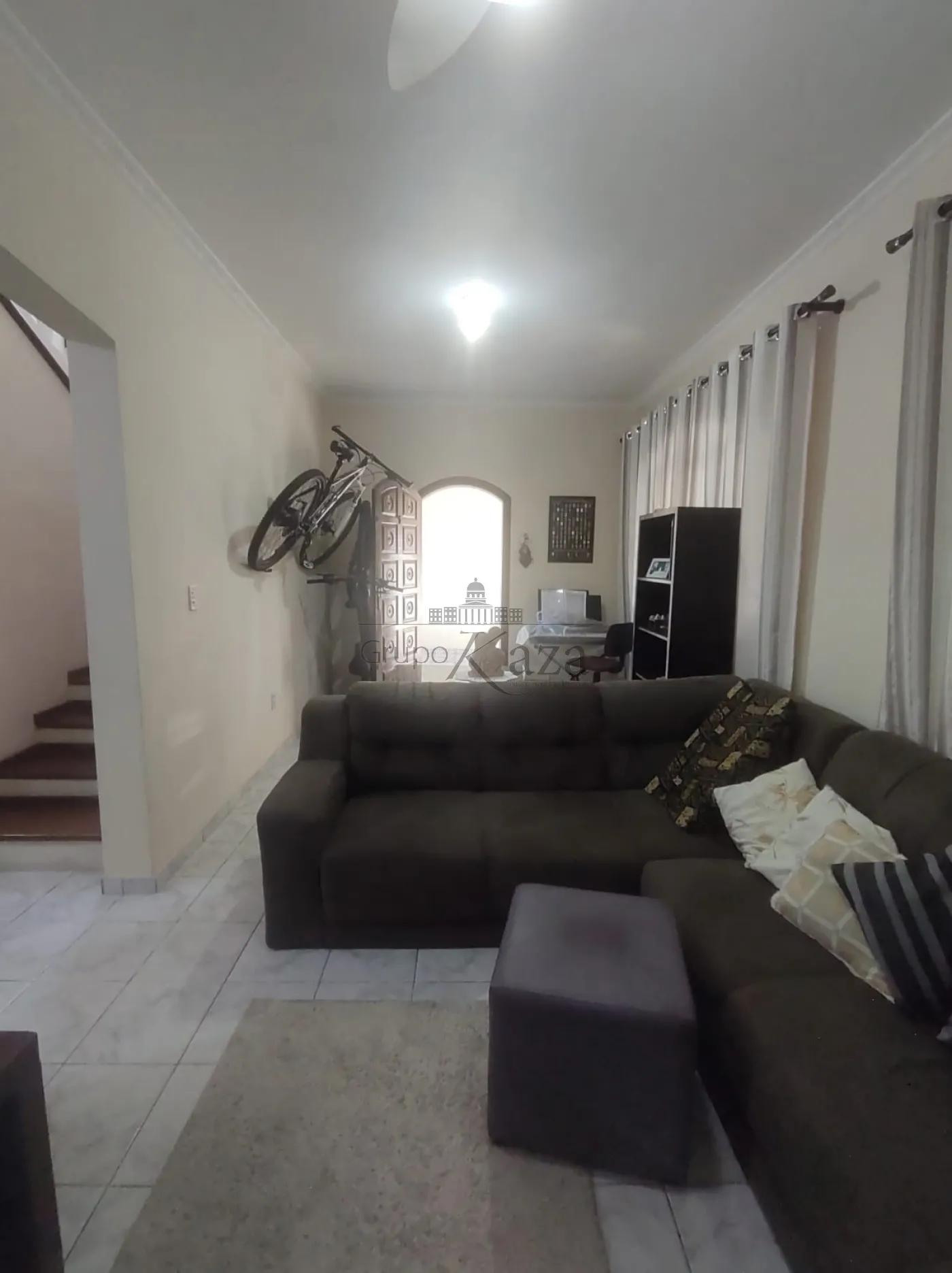 Foto 1 de Casa Sobrado em Jardim Portugal, São José dos Campos - imagem 1 Foto 1 de Casa Sobrado em Jardim Portugal, São José dos Campos - imagem 1