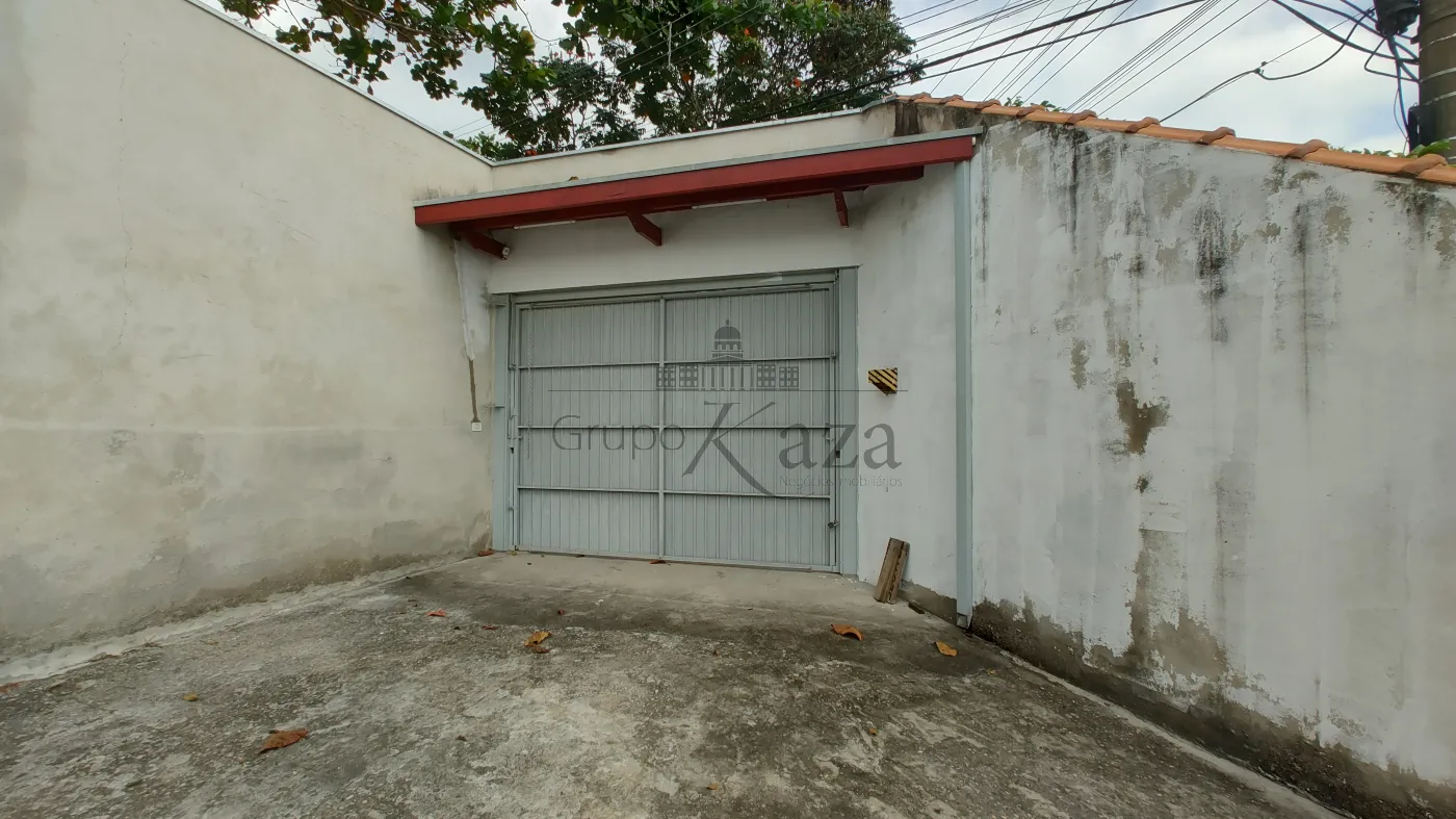 Foto 1 de Casa Padrão em Parque Santo Antônio, Jacareí - imagem 1 Foto 1 de Casa Padrão em Parque Santo Antônio, Jacareí - imagem 1