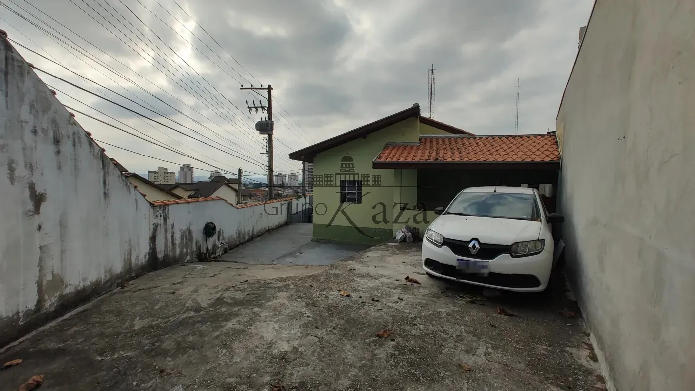 Foto 3 de Casa Padrão em Parque Santo Antônio, Jacareí - imagem 3 Foto 3 de Casa Padrão em Parque Santo Antônio, Jacareí - imagem 3