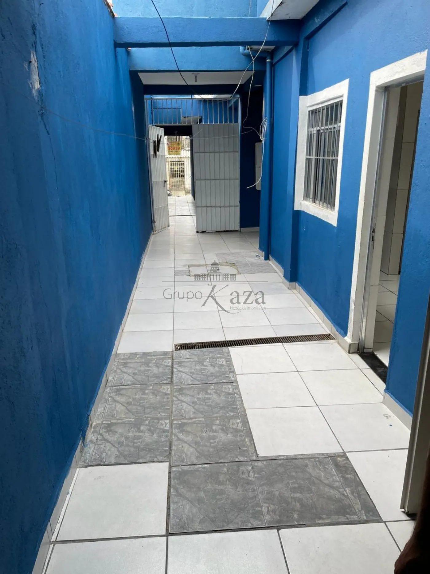 Foto 2 de Casa Comercial Residencial em Parque Imperial, Jacareí - imagem 2 Foto 2 de Casa Comercial Residencial em Parque Imperial, Jacareí - imagem 2