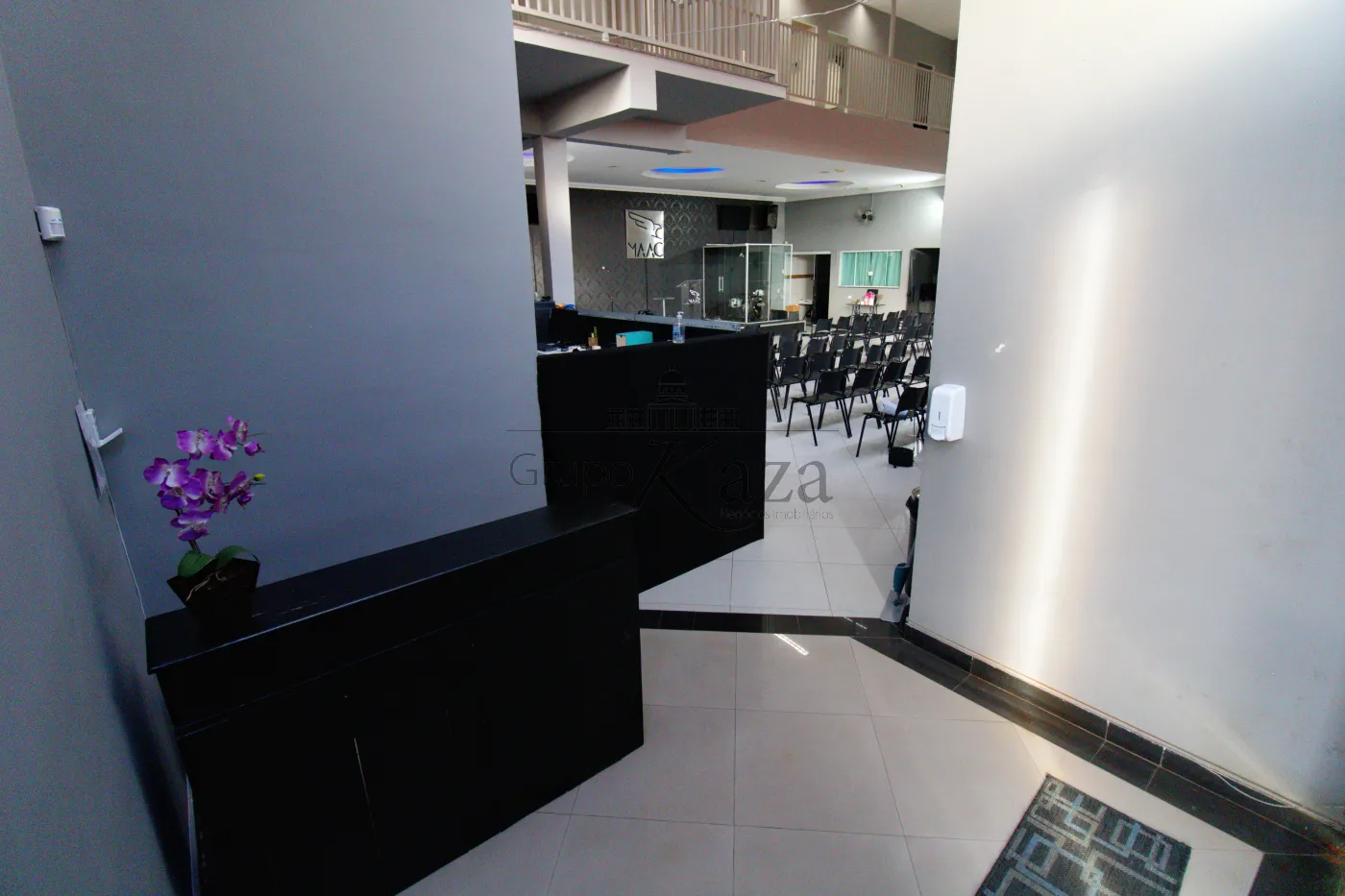 Foto 2 de Comercial Prédio em Jardim Altos de Santana I, Jacareí - imagem 2 Foto 2 de Comercial Prédio em Jardim Altos de Santana I, Jacareí - imagem 2