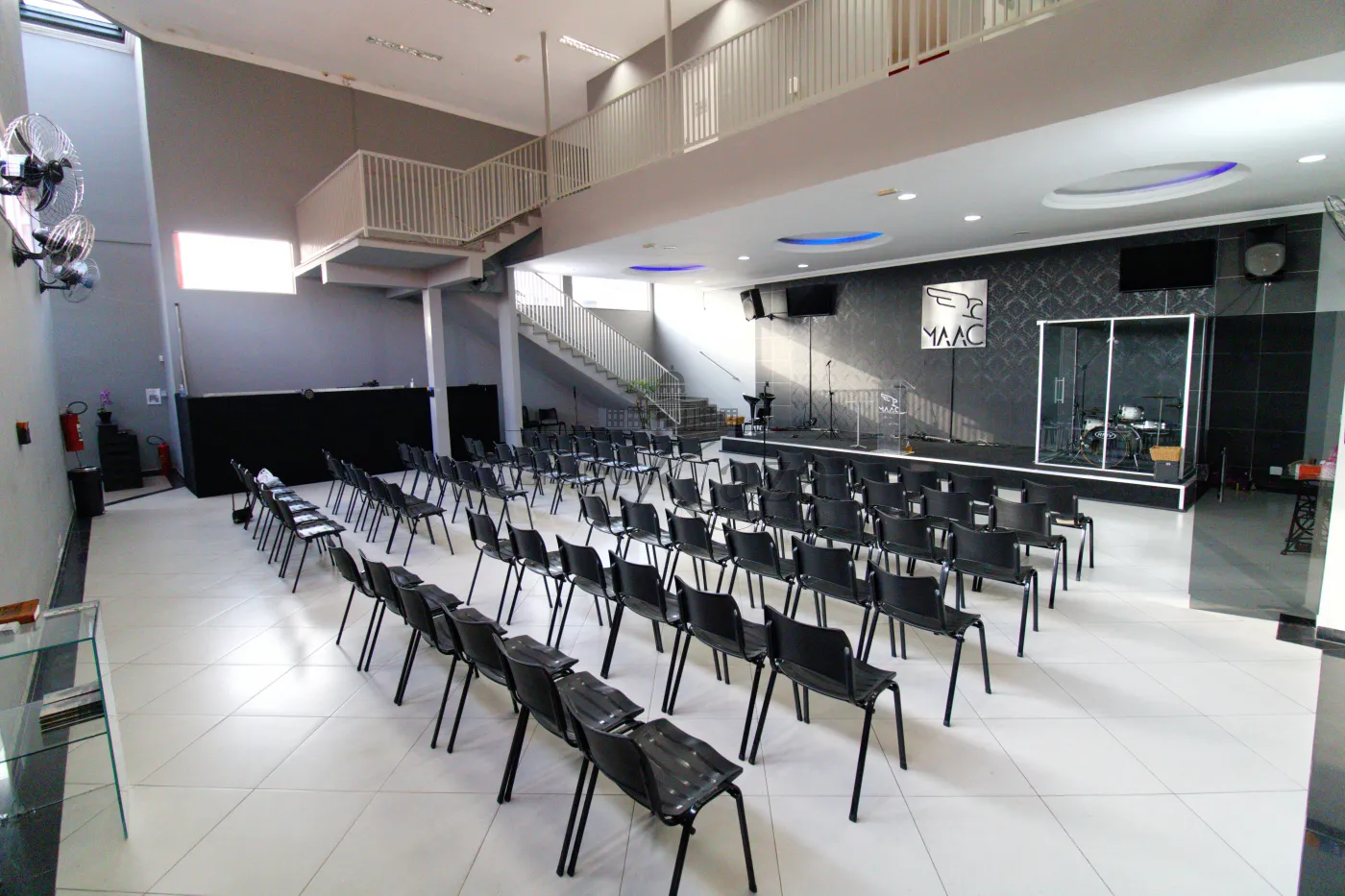 Foto 1 de Comercial Prédio em Jardim Altos de Santana I, Jacareí - imagem 1 Foto 1 de Comercial Prédio em Jardim Altos de Santana I, Jacareí - imagem 1