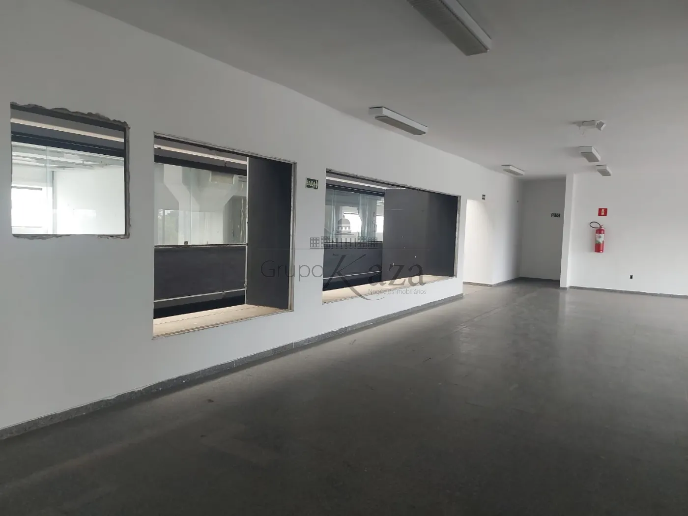 Foto 3 de Comercial Loja em condomínio comercial em Centro, São José dos Campos - imagem 3 Foto 3 de Comercial Loja em condomínio comercial em Centro, São José dos Campos - imagem 3