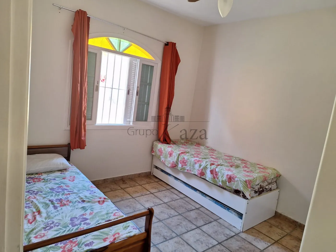 Foto 15 de Casa Padrão em Martim de Sá, Caraguatatuba - imagem 15