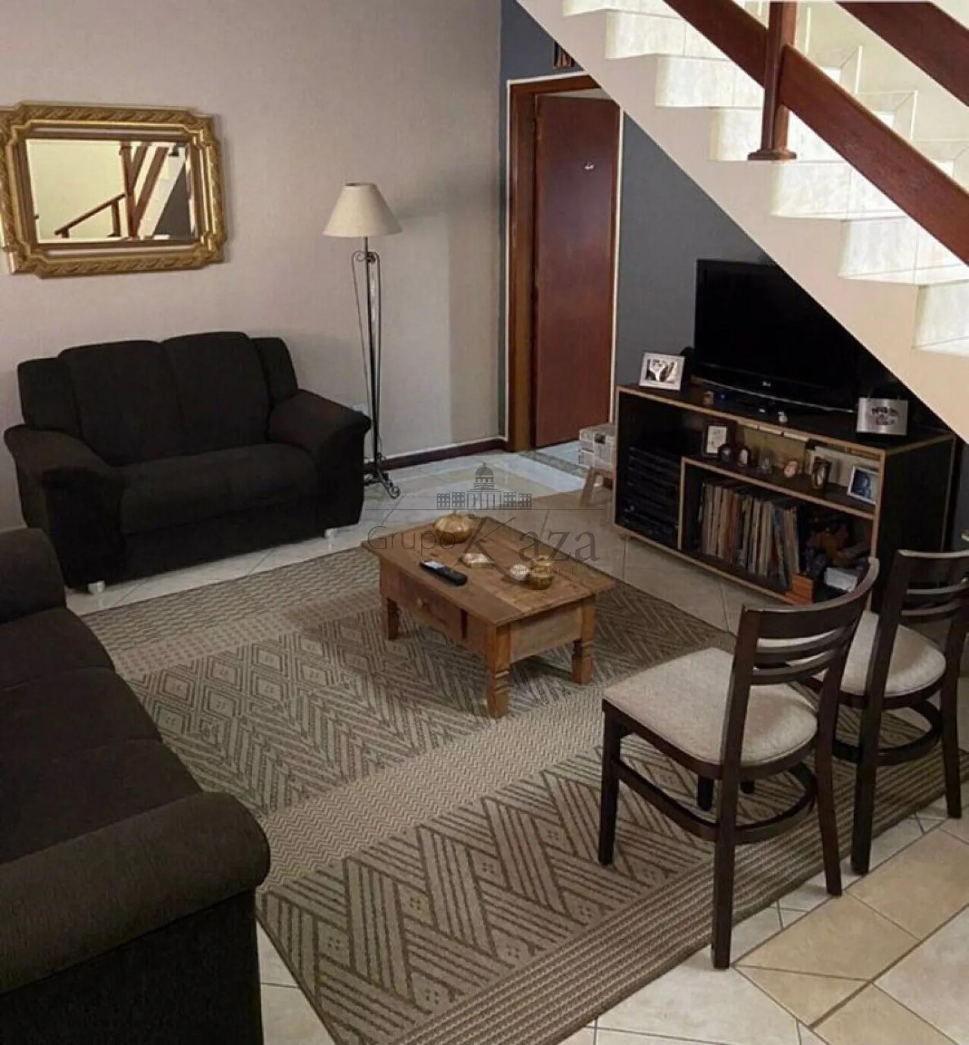 Foto 1 de Casa Sobrado em Jardim Portugal, São José dos Campos - imagem 1 Foto 1 de Casa Sobrado em Jardim Portugal, São José dos Campos - imagem 1