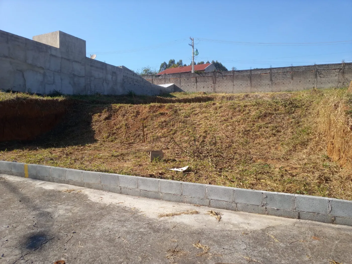 Foto 1 de Terreno Padrão em Loteamento Portal Santa Inês, São José dos Campos - imagem 1 Foto 1 de Terreno Padrão em Loteamento Portal Santa Inês, São José dos Campos - imagem 1