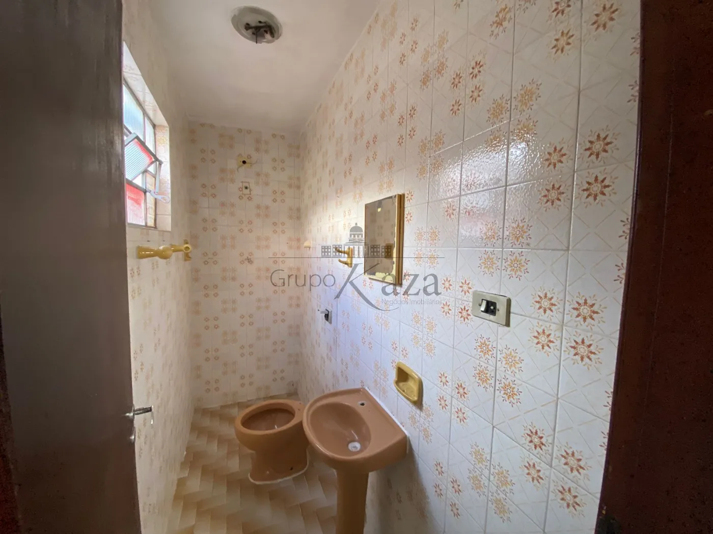 Foto 9 de Casa Padrão em Jardim Ismênia, São José dos Campos - imagem 9