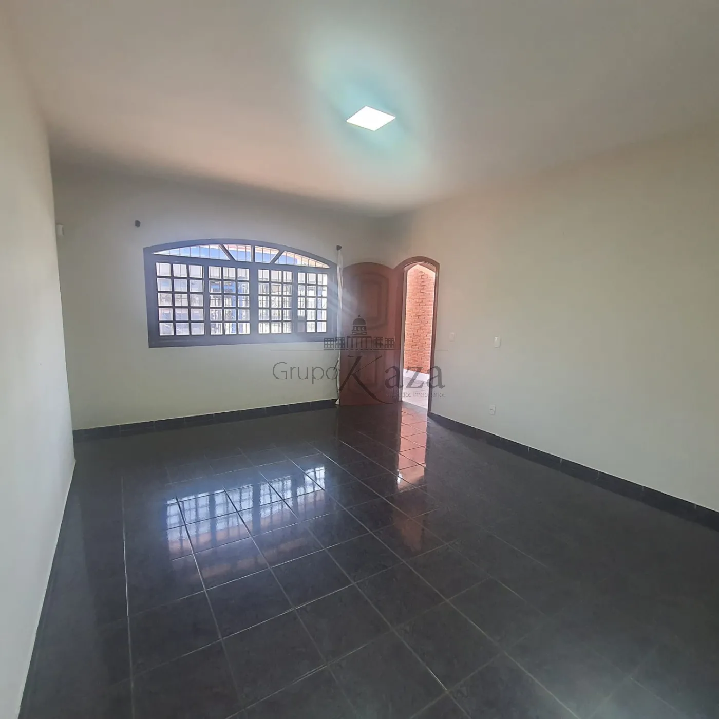 Foto 1 de Casa Padrão em Residencial Tatetuba, São José dos Campos - imagem 1 Foto 1 de Casa Padrão em Residencial Tatetuba, São José dos Campos - imagem 1