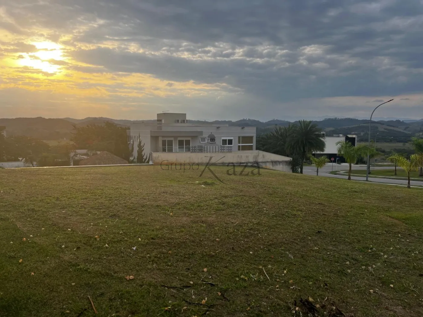 Foto 1 de Terreno Condomínio em Condomínio Residencial Alphaville II, São José dos Campos - imagem 1 Foto 1 de Terreno Condomínio em Condomínio Residencial Alphaville II, São José dos Campos - imagem 1