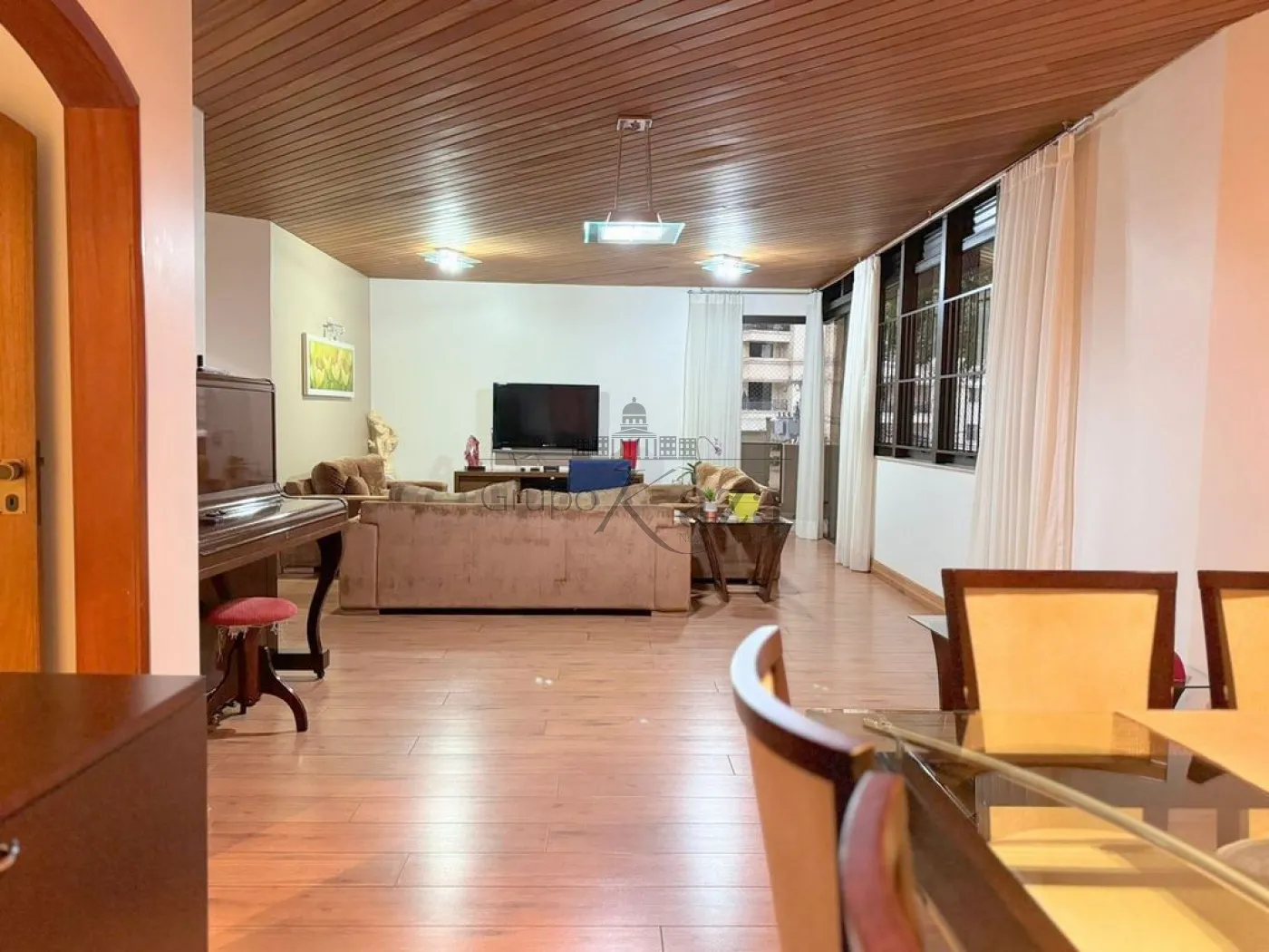 Foto 3 de Apartamento Padrão em Vila Adyana, São José dos Campos - imagem 3 Foto 3 de Apartamento Padrão em Vila Adyana, São José dos Campos - imagem 3