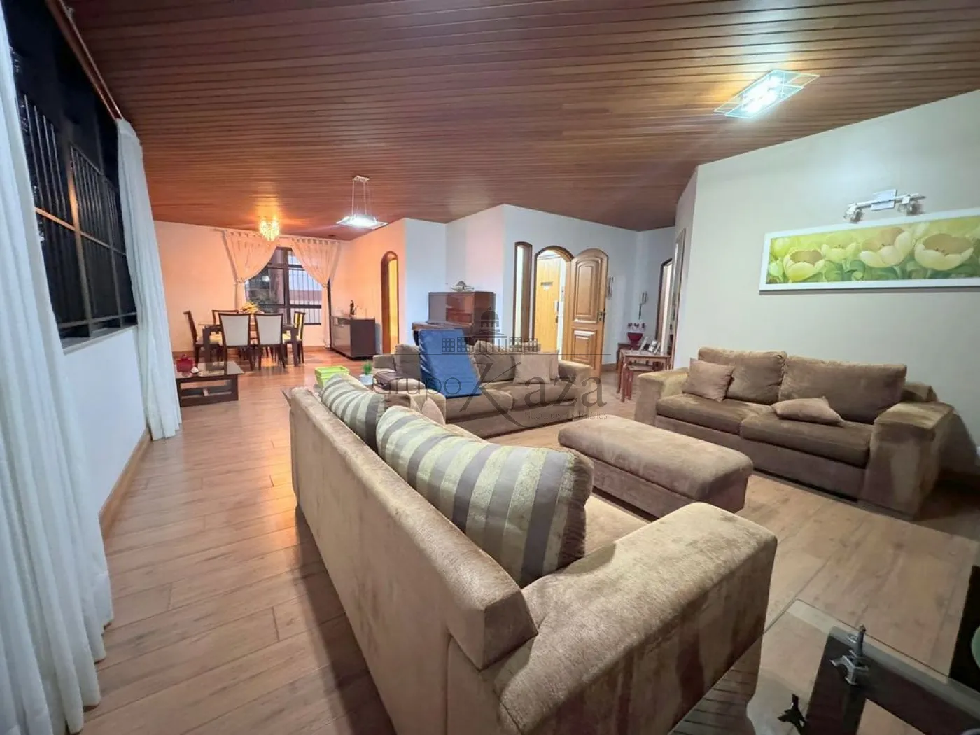 Foto 1 de Apartamento Padrão em Vila Adyana, São José dos Campos - imagem 1 Foto 1 de Apartamento Padrão em Vila Adyana, São José dos Campos - imagem 1