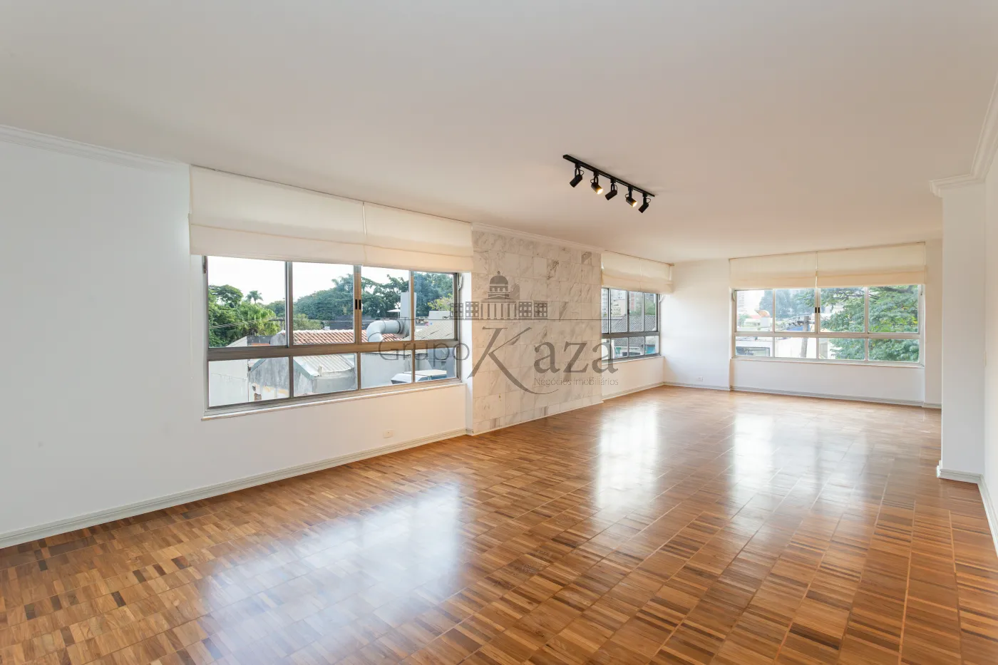 Foto 1 de Apartamento Padrão em Cerqueira César, São Paulo - imagem 1 Foto 1 de Apartamento Padrão em Cerqueira César, São Paulo - imagem 1