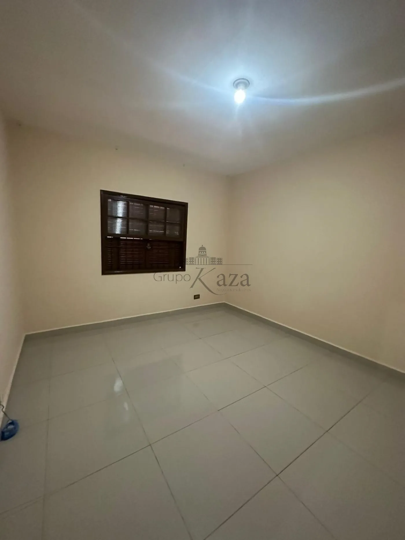 Foto 8 de Casa Padrão em Vila Aprazível, Jacareí - imagem 8