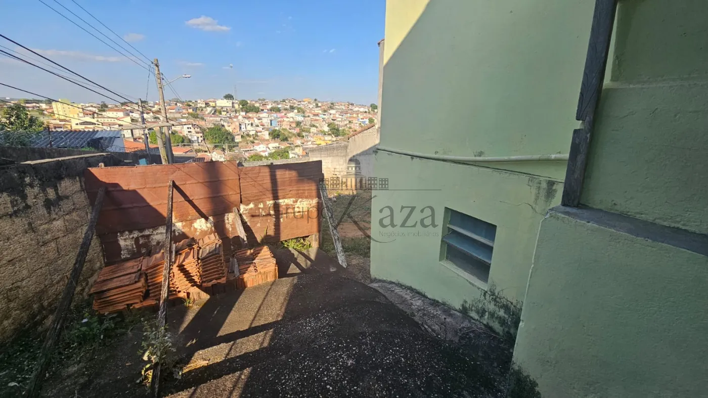 Foto 3 de Casa Padrão em Parque Santo Antônio, Jacareí - imagem 3 Foto 3 de Casa Padrão em Parque Santo Antônio, Jacareí - imagem 3