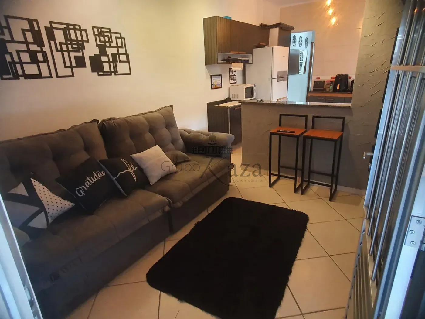 Foto 1 de Casa Padrão em Parque Meia Lua, Jacareí - imagem 1 Foto 1 de Casa Padrão em Parque Meia Lua, Jacareí - imagem 1