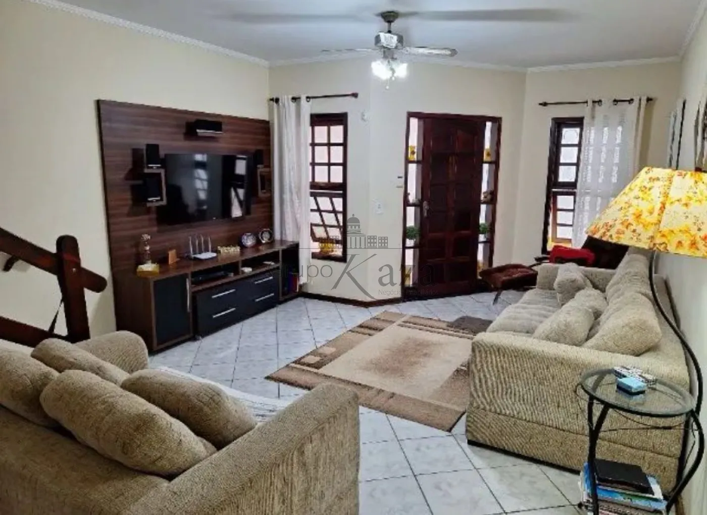 Foto 1 de Casa Sobrado em Jardim Altos de Santana II, Jacareí - imagem 1 Foto 1 de Casa Sobrado em Jardim Altos de Santana II, Jacareí - imagem 1